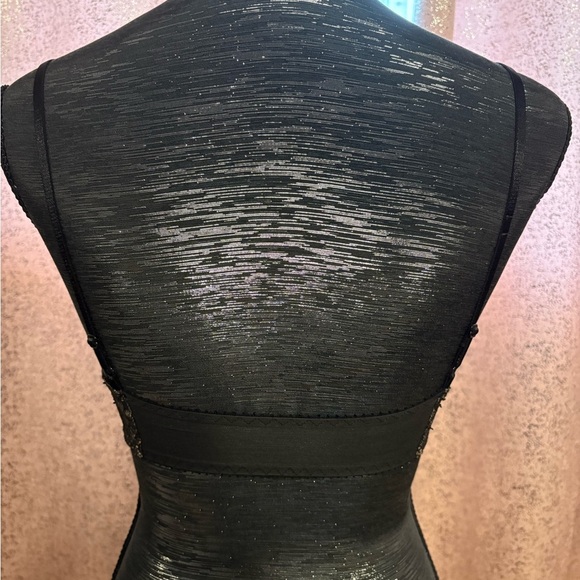 Victoria's Secret Bombshell Bra - Picture 4 of 5